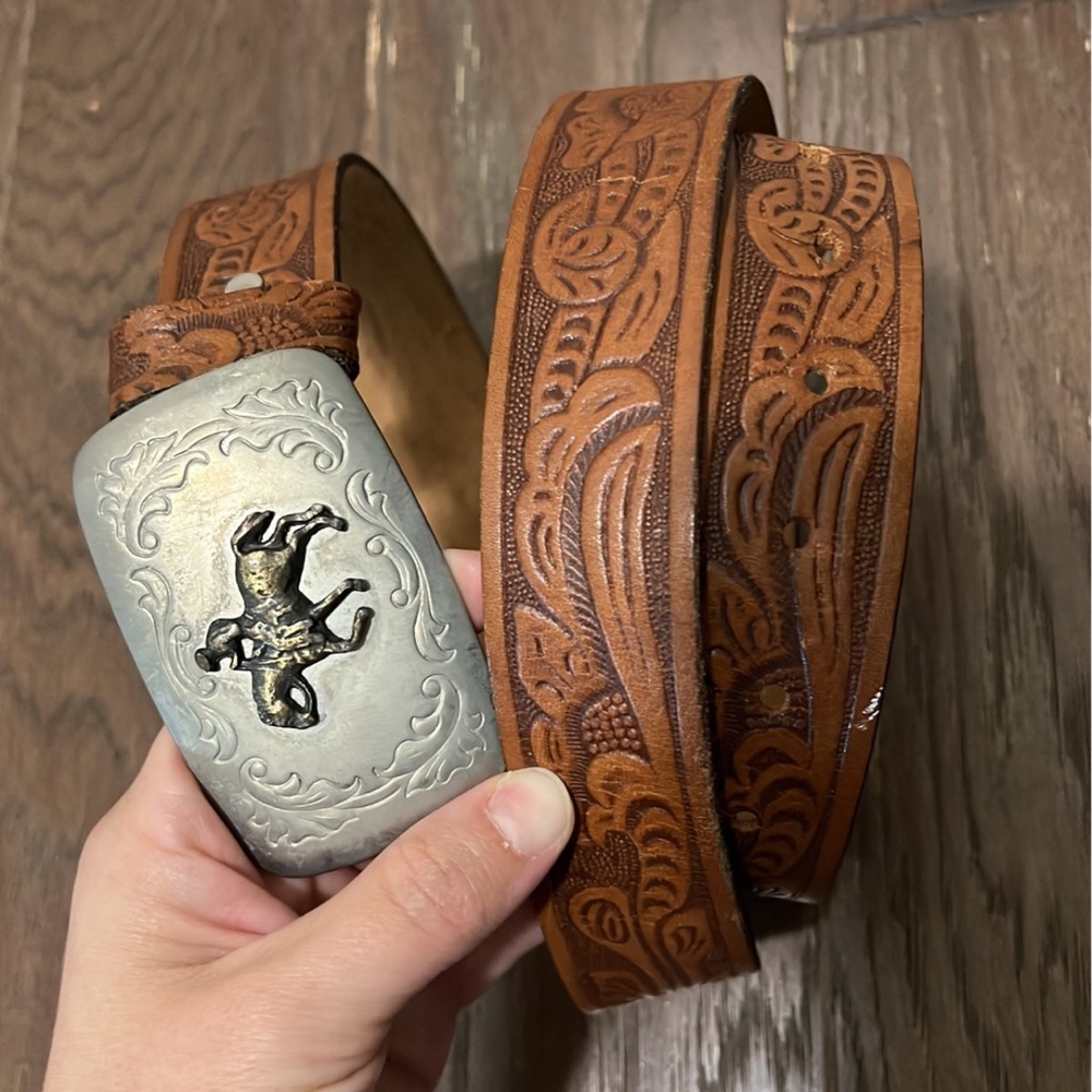 Natural steerhide belt